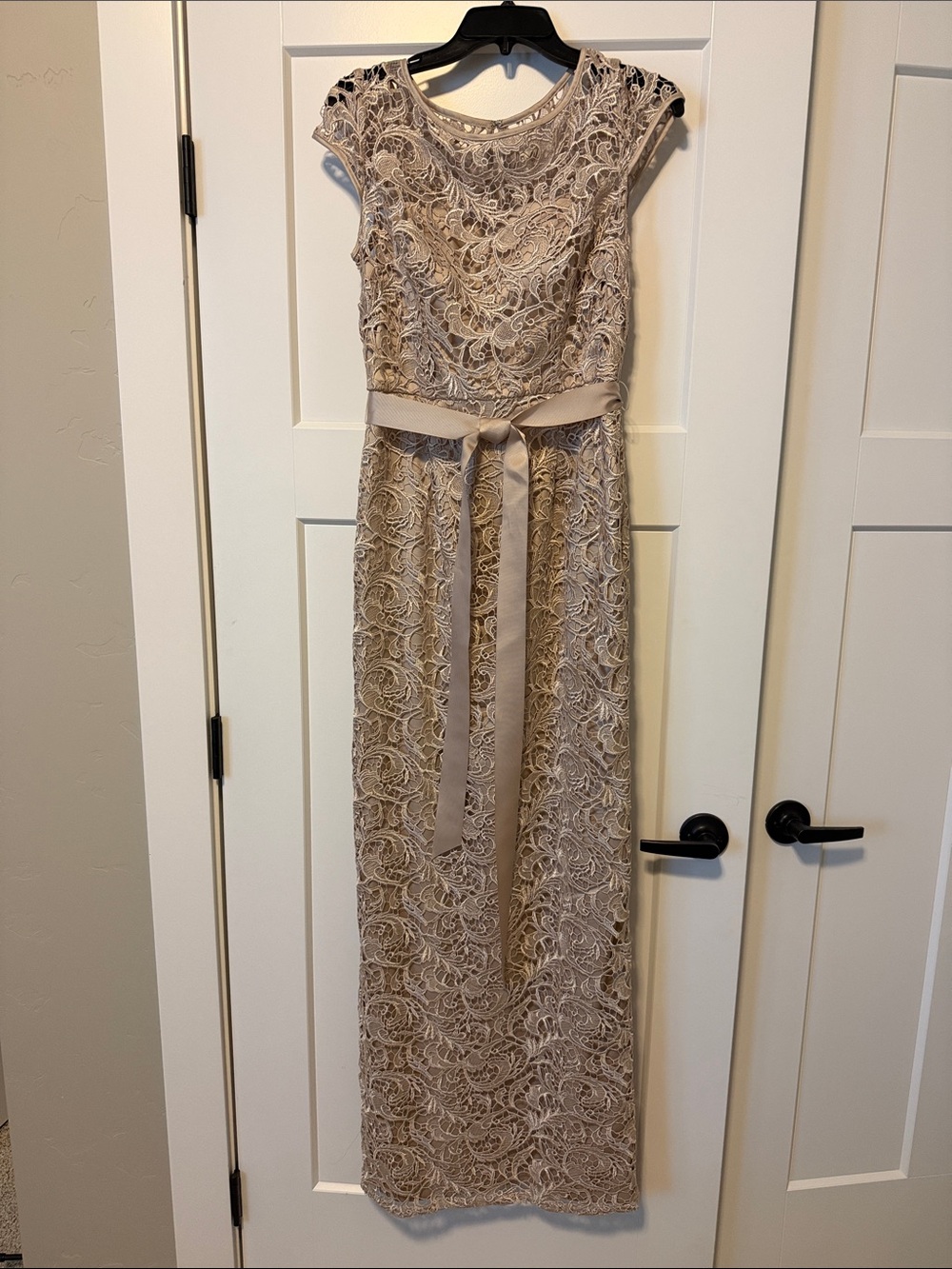 Elegant Lace Evening Dress in Taupe with Self-Tie Belt